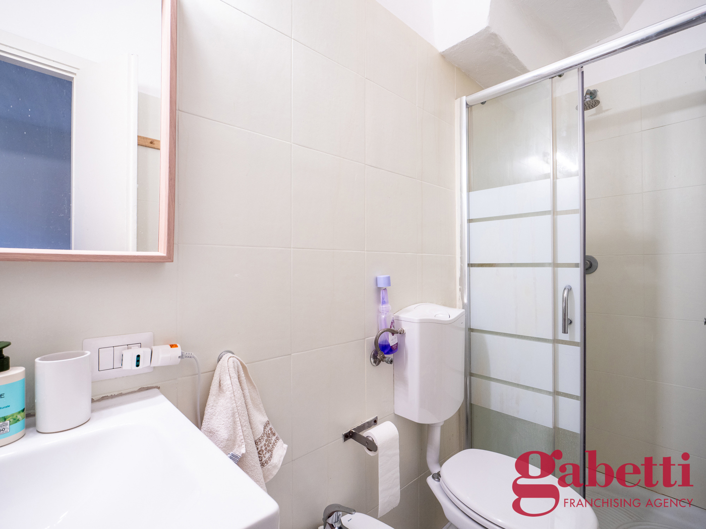 Monolocale arredato in affitto a Milano