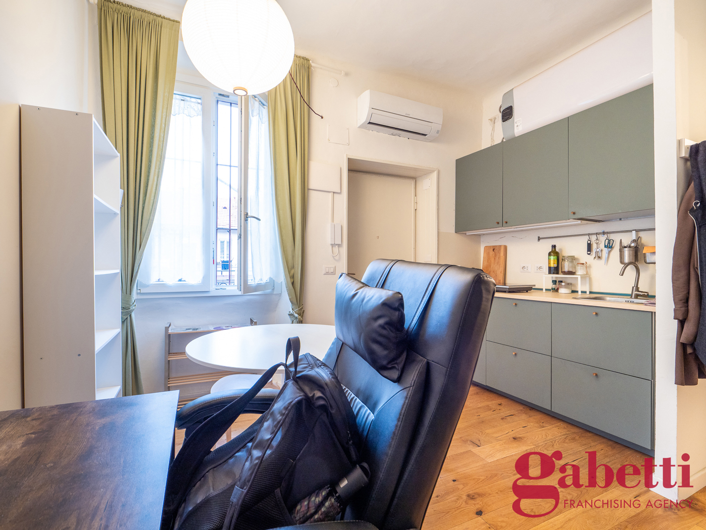 Monolocale arredato in affitto a Milano