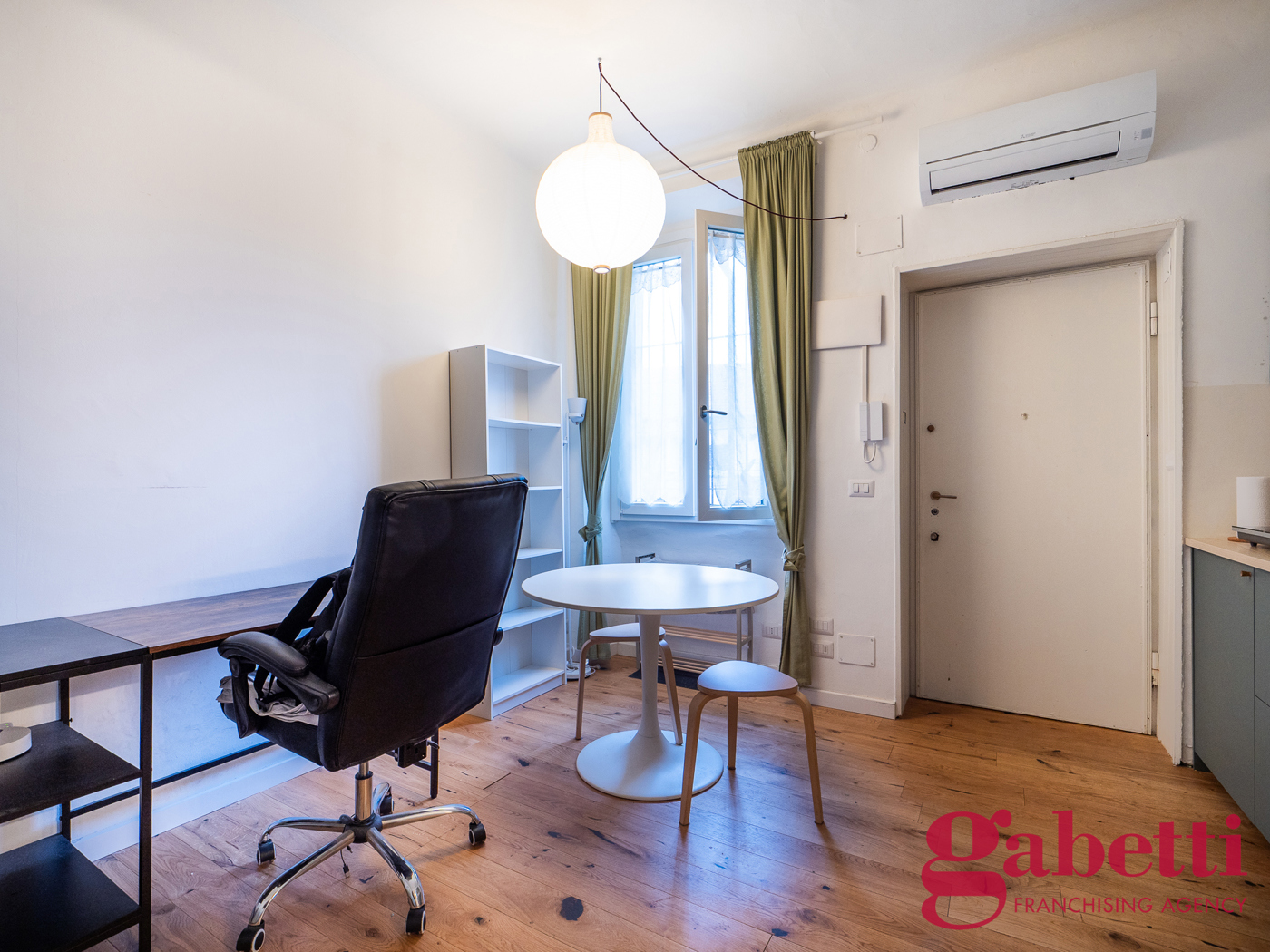 Monolocale arredato in affitto a Milano