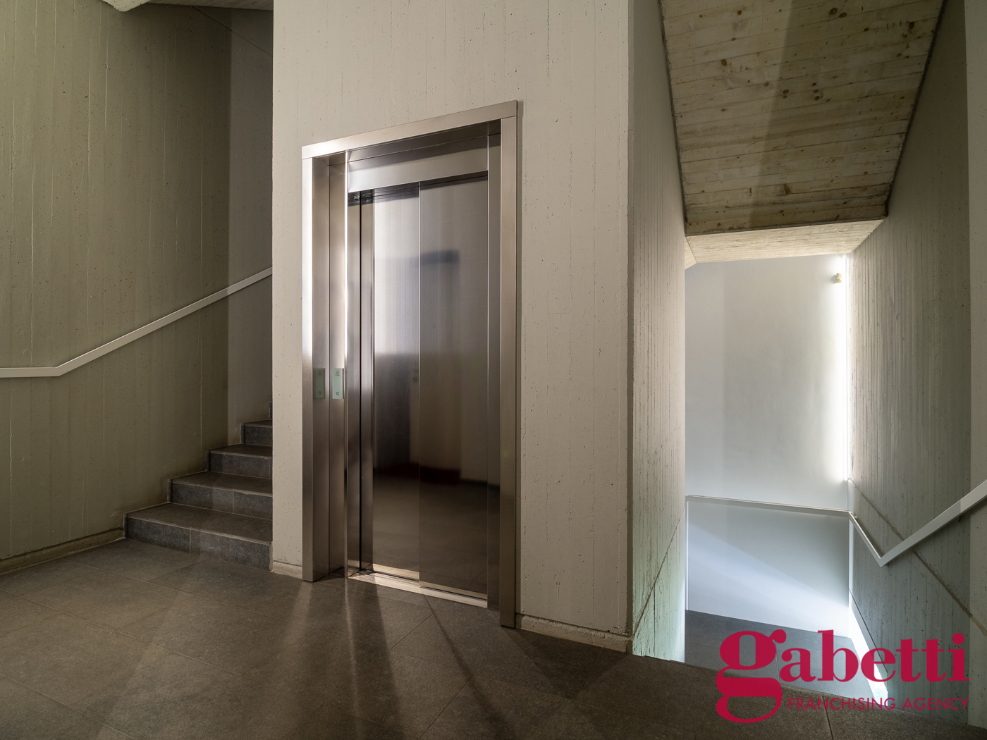 Bilocale arredato in affitto a Milano