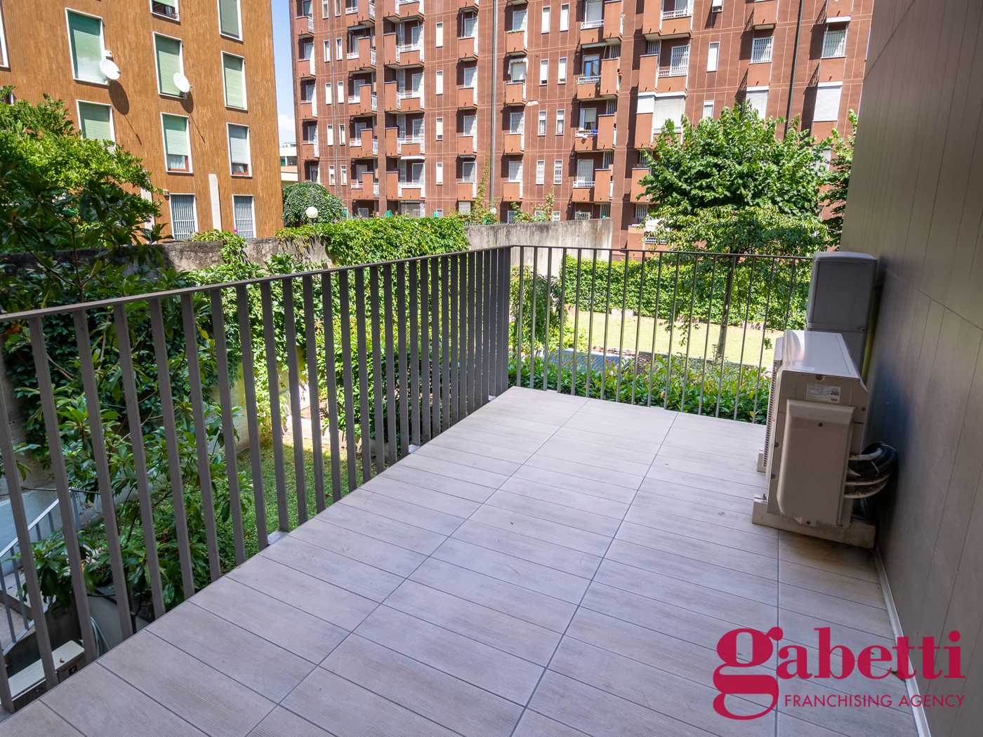 Bilocale arredato in affitto a Milano