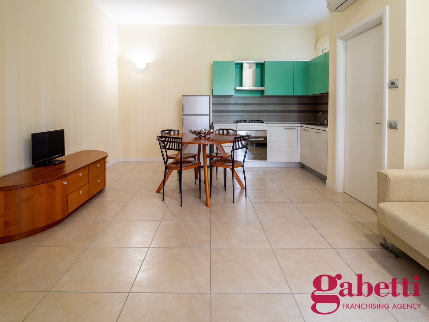 Bilocale arredato in affitto a Milano