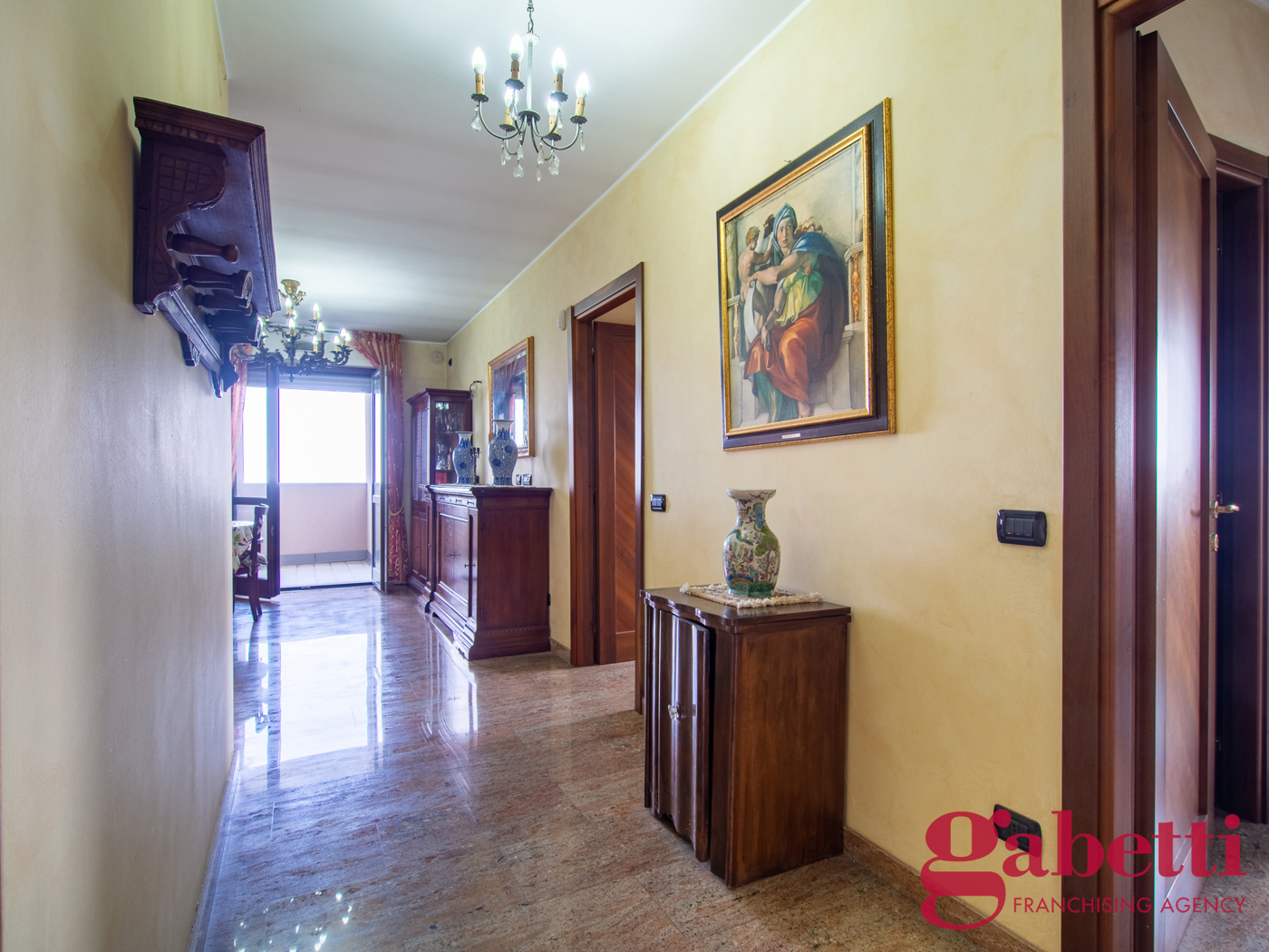 Quadrilocale ristrutturato a Milano