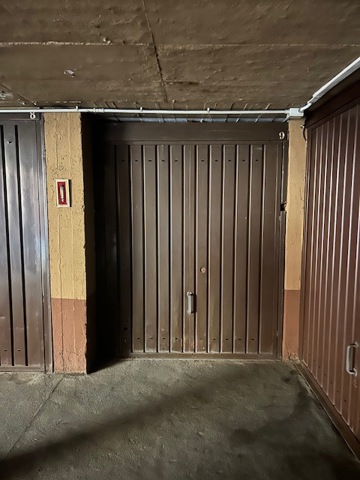 Box/Garage 33mq in vendita a Milano