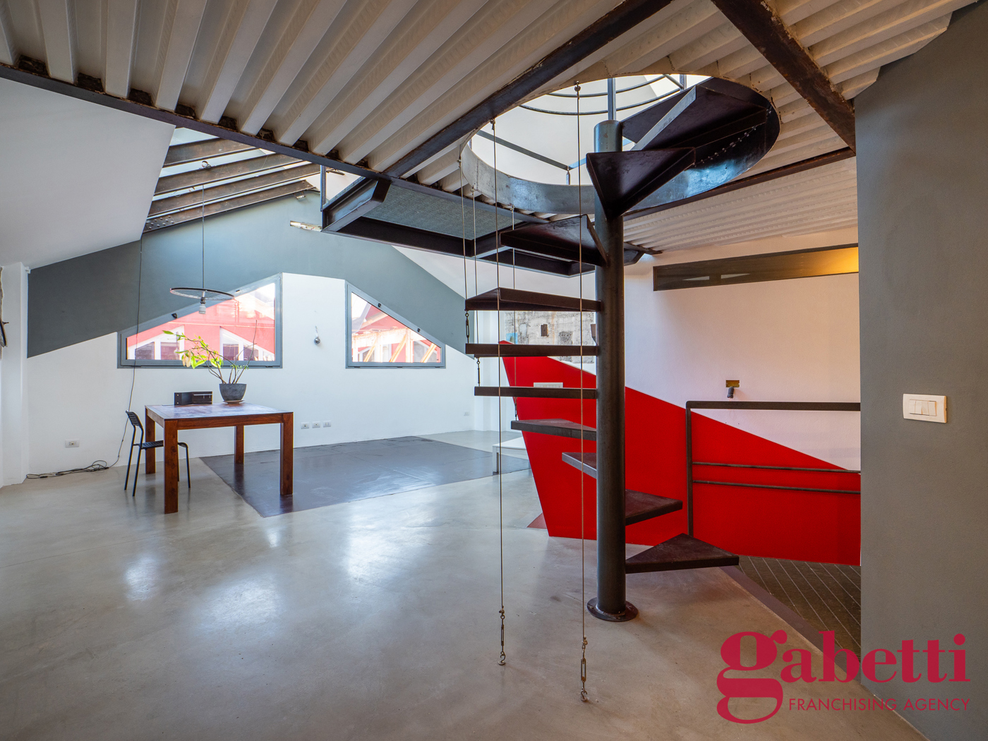 Loft arredato in affitto a Milano