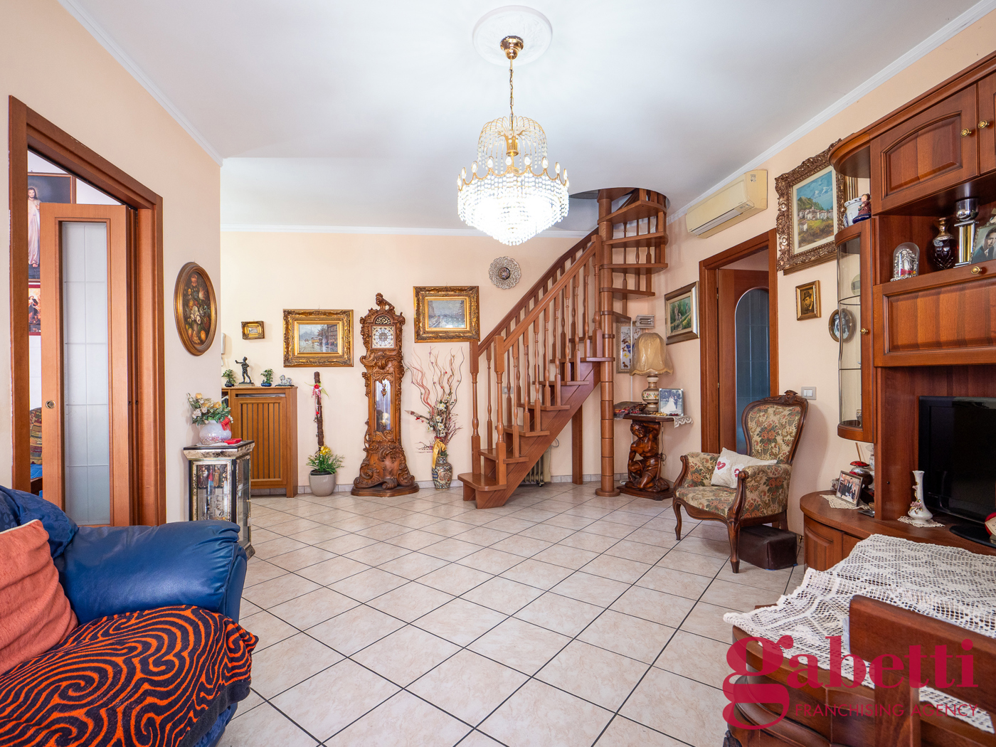 Quadrilocale in vendita a Baranzate