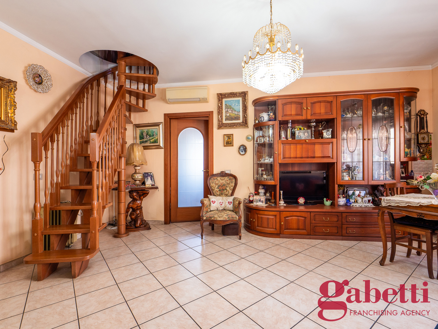 Quadrilocale in vendita a Baranzate