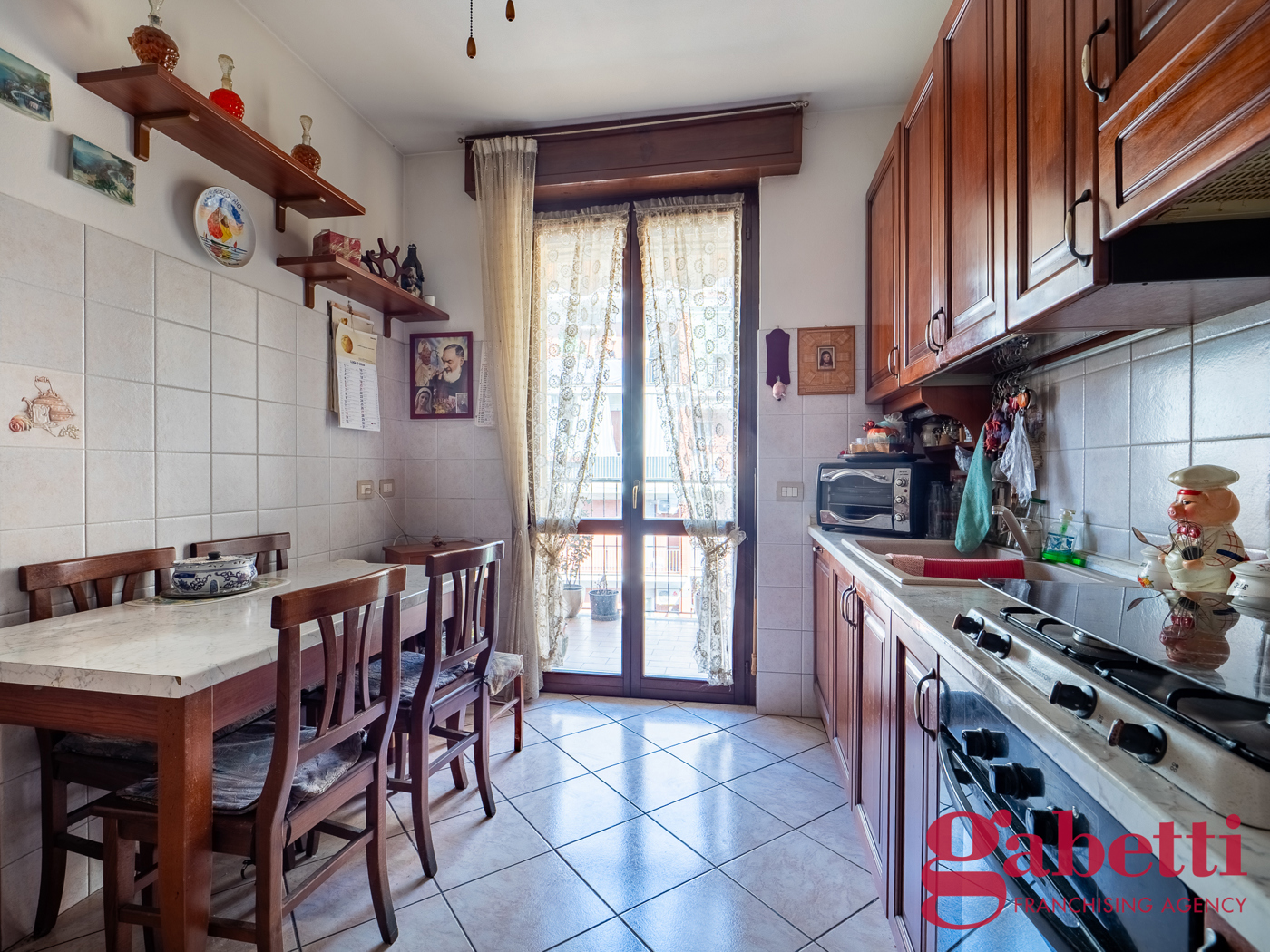 Quadrilocale in vendita a Baranzate