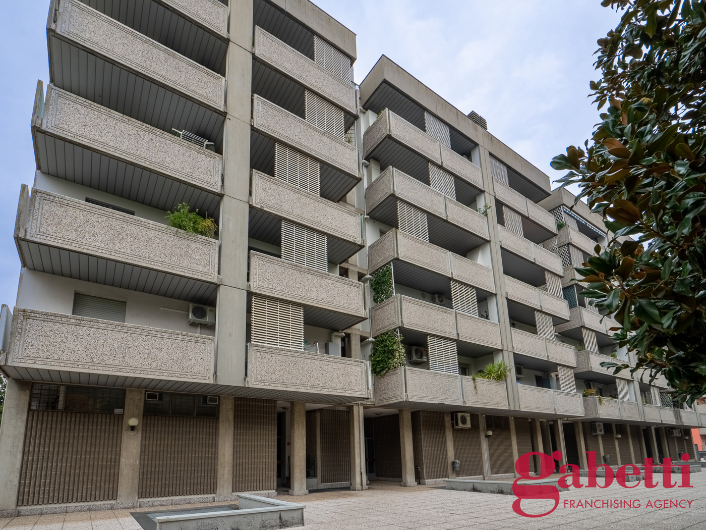 Box/Garage 13mq in vendita a Paderno Dugnano
