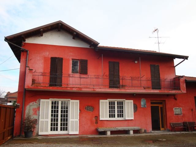 Casa indipendente in vendita a Parabiago