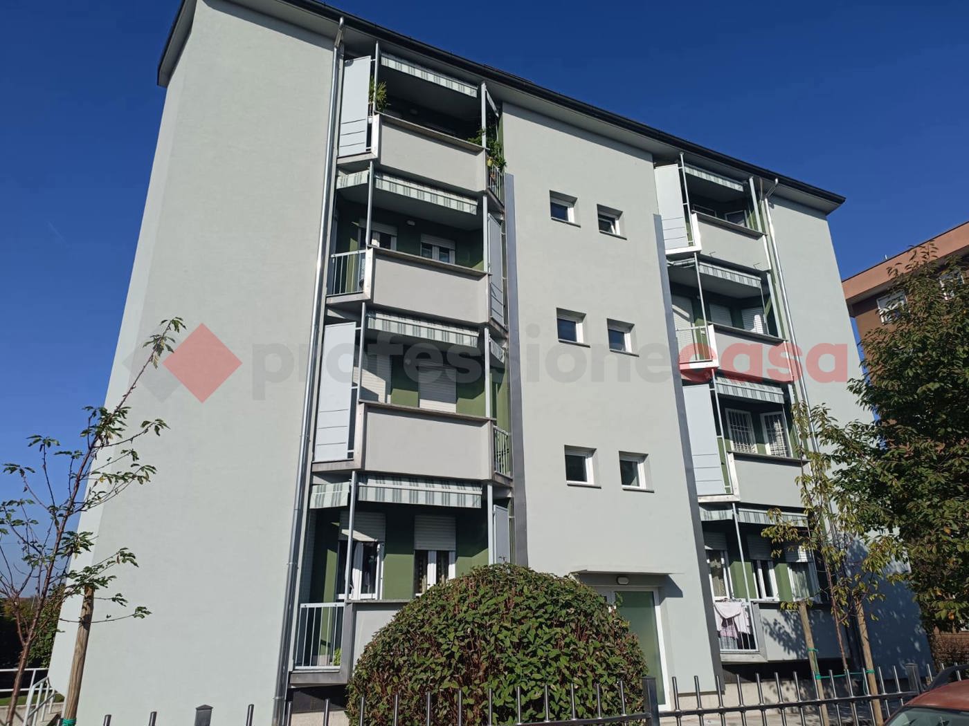 Trilocale arredato in affitto a Pregnana Milanese