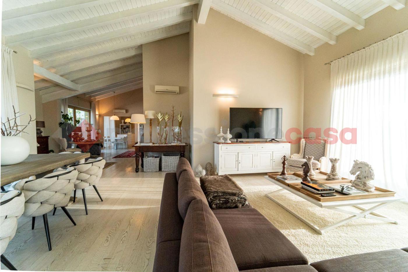 Attico con box doppio a Parabiago