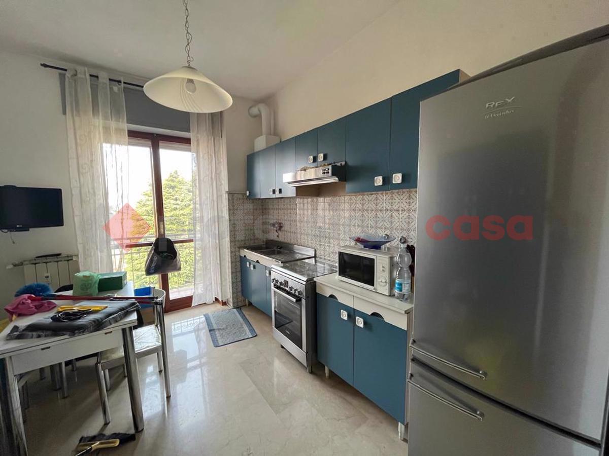 Trilocale arredato in affitto a Lainate