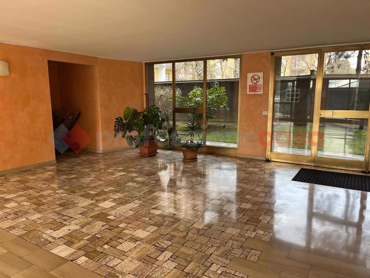 Trilocale arredato in affitto a Lainate