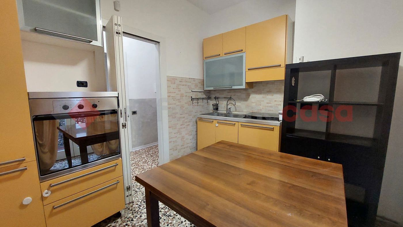 Trilocale arredato in affitto a Saronno