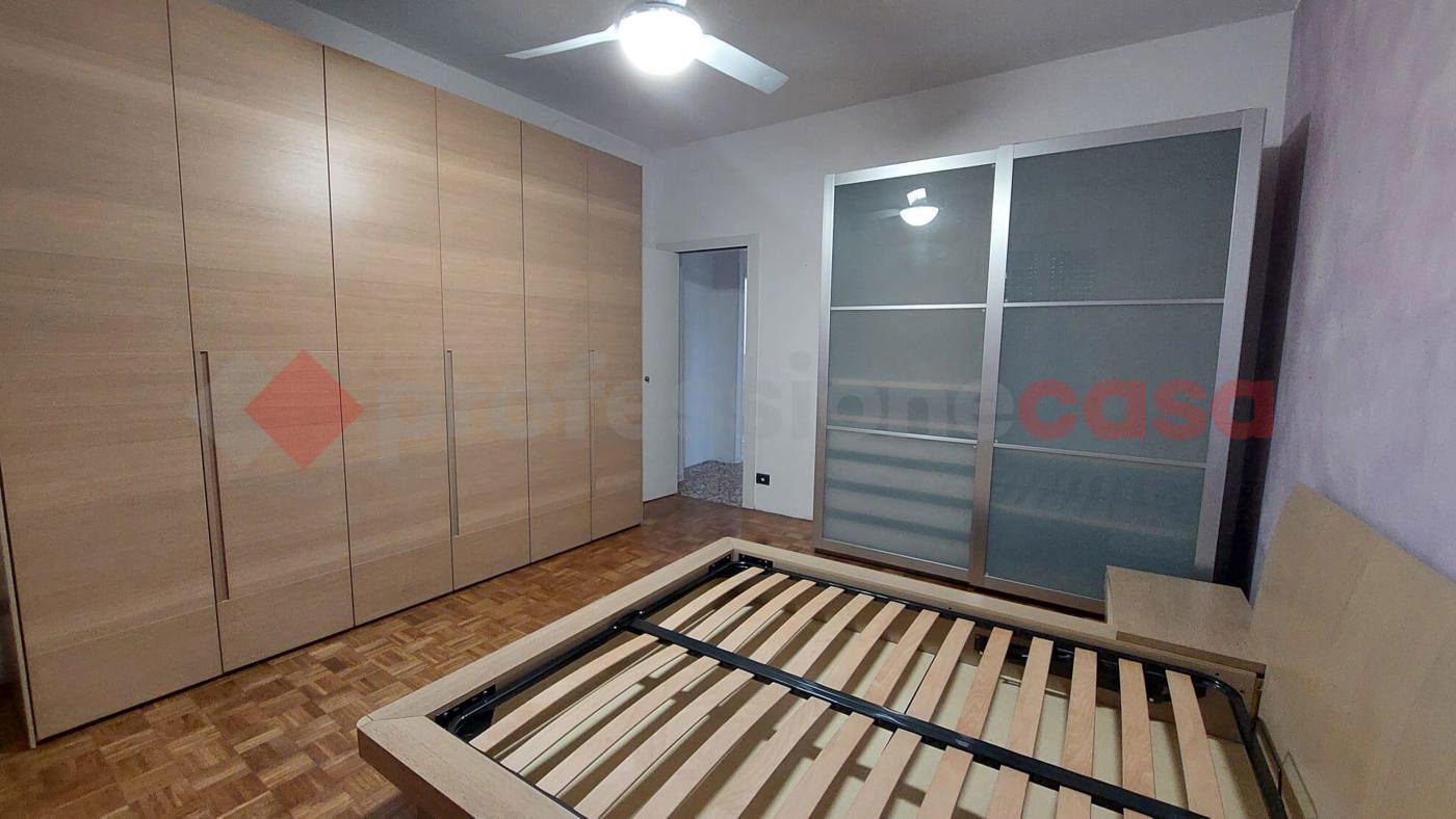 Trilocale arredato in affitto a Saronno