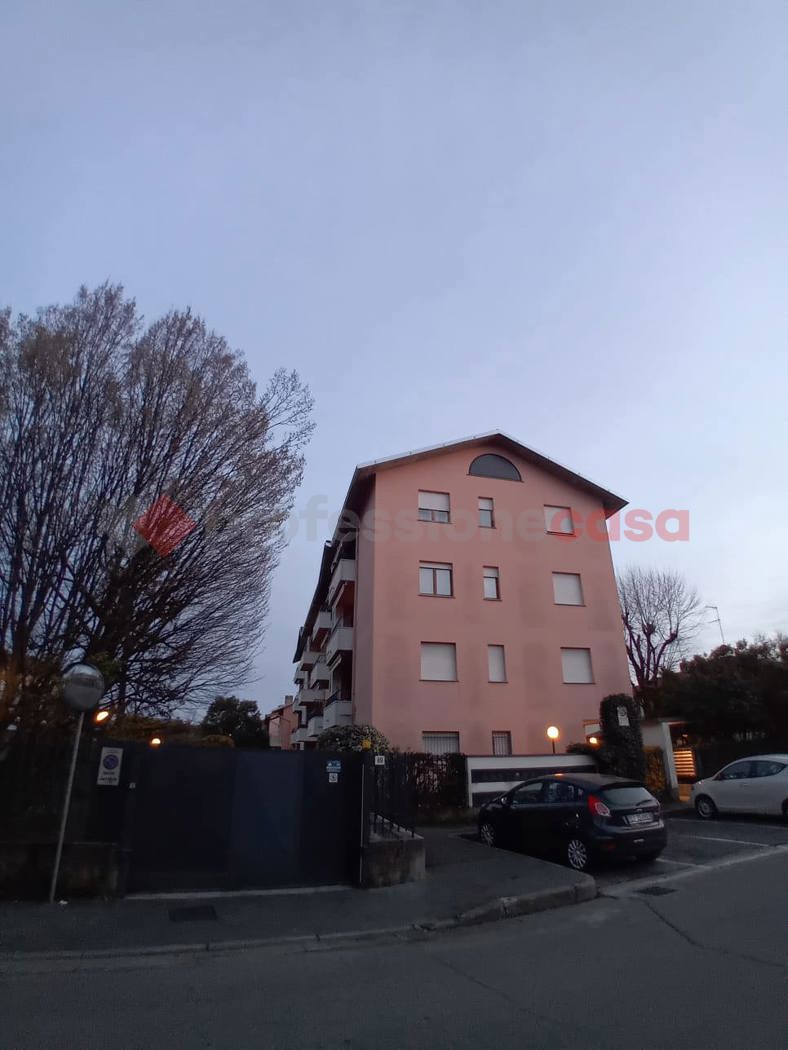 Bilocale arredato in affitto a Legnano