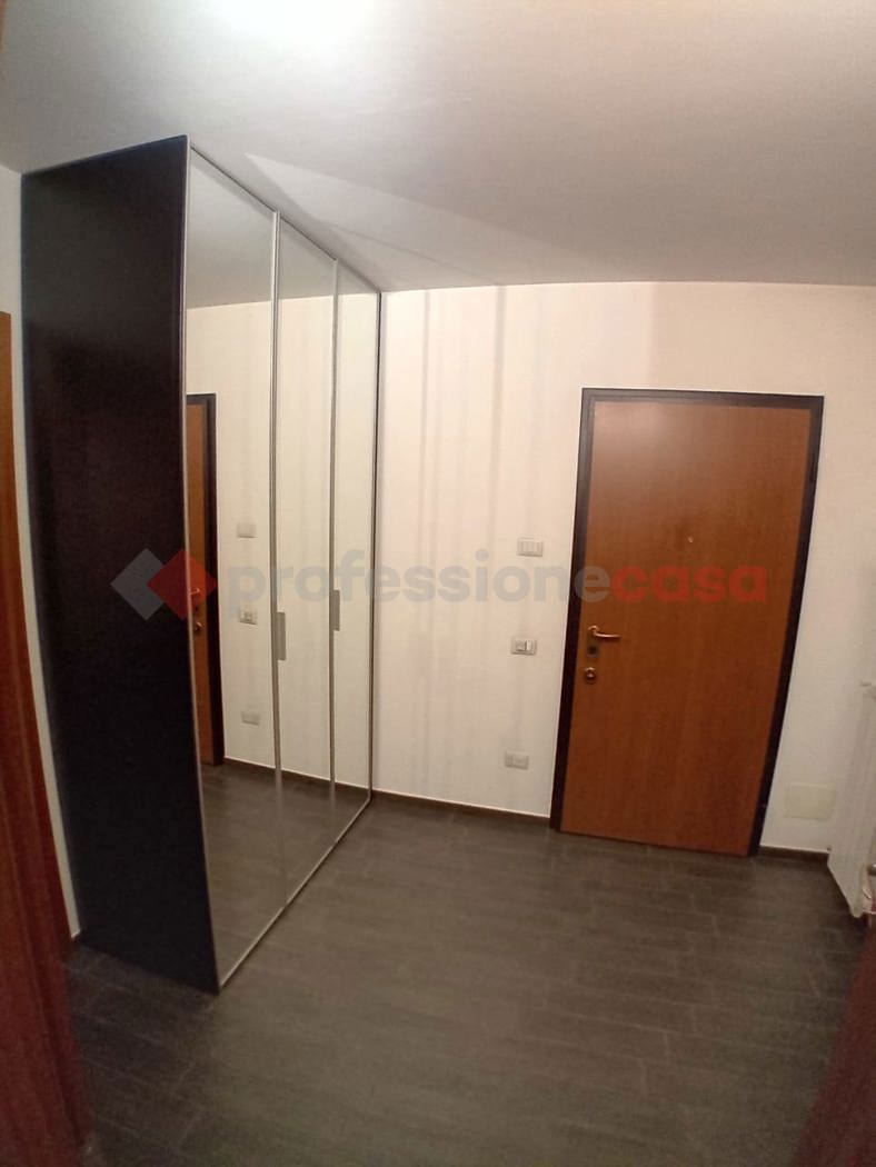 Monolocale arredato in affitto a Legnano