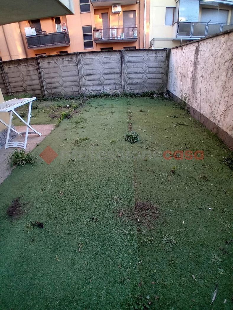 Monolocale arredato in affitto a Legnano