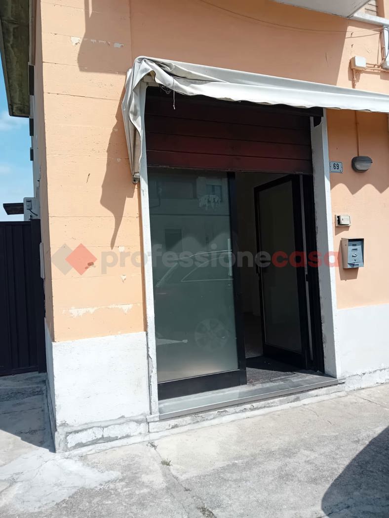 Magazzino in affitto a Busto Arsizio