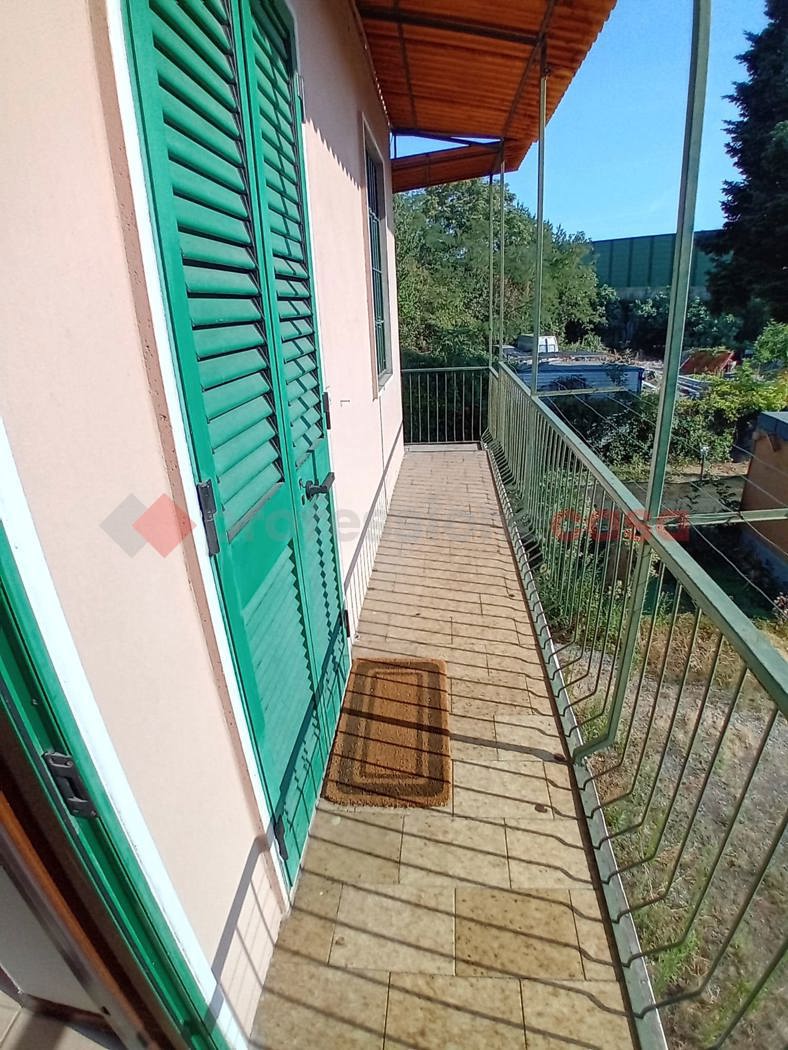 Monolocale arredato in affitto a Lainate