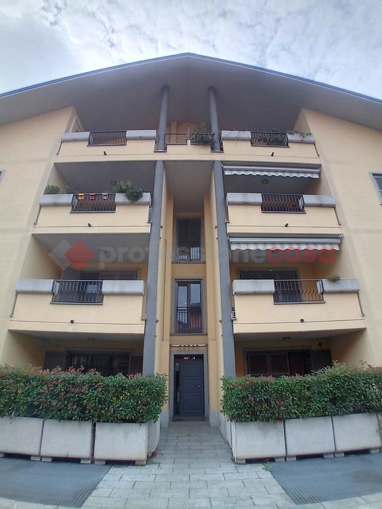 Bilocale arredato in affitto a Rho
