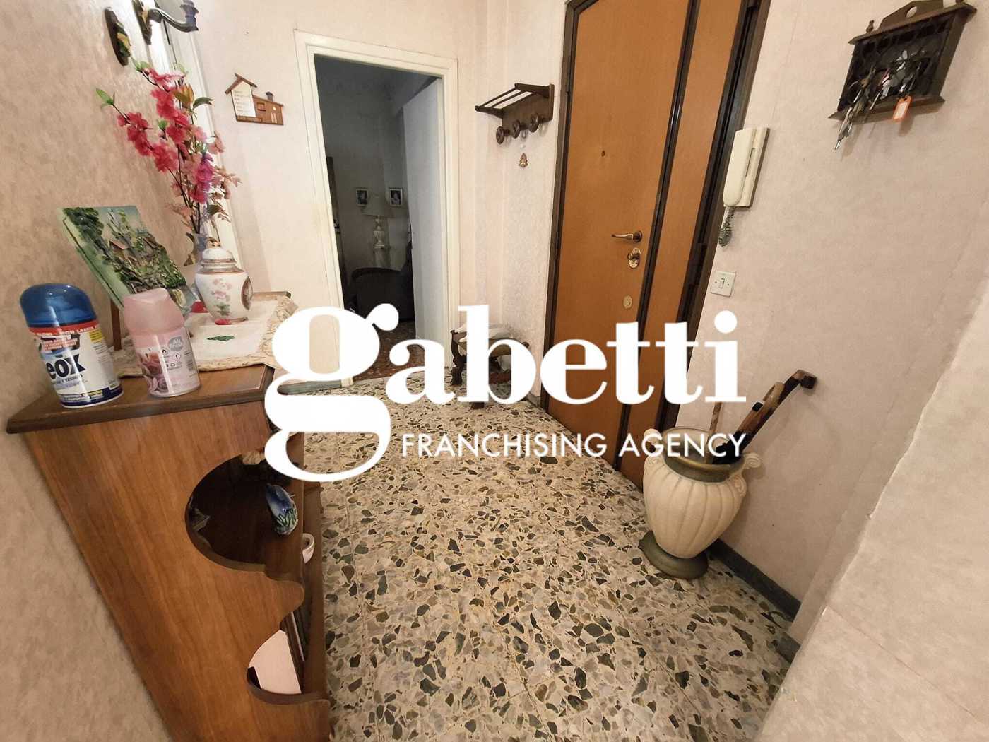 Bilocale da ristrutturare a Roma