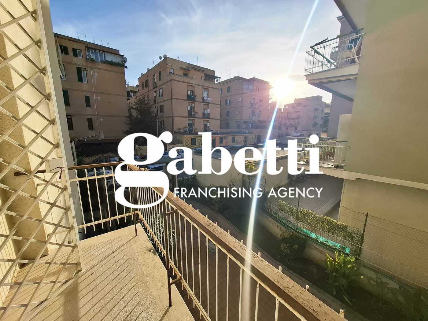 Bilocale da ristrutturare a Roma