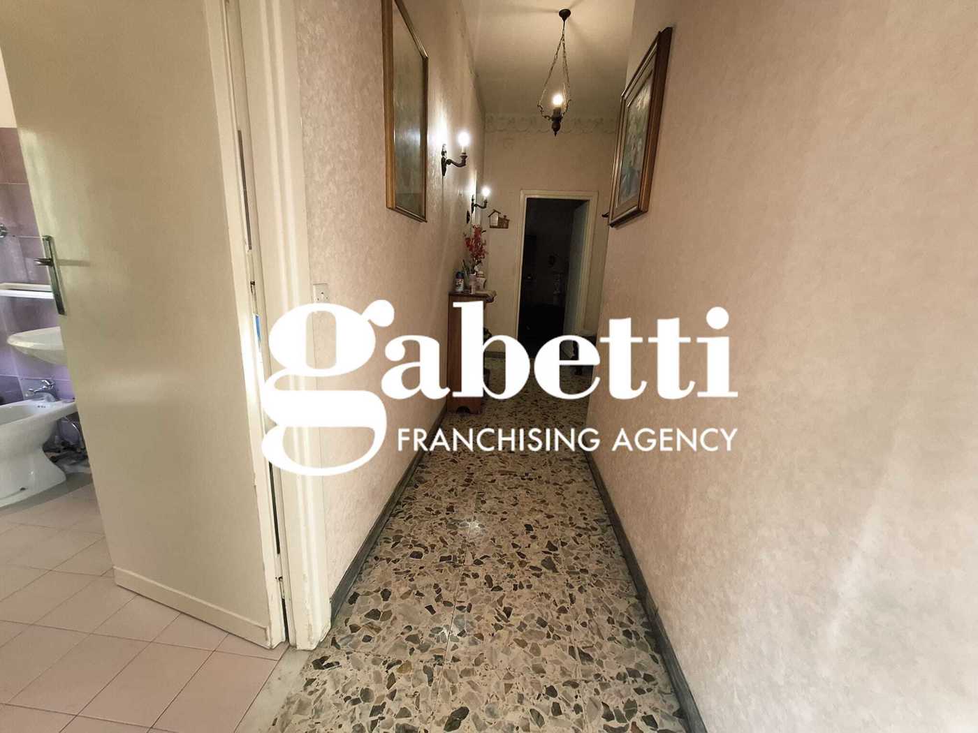 Bilocale da ristrutturare a Roma