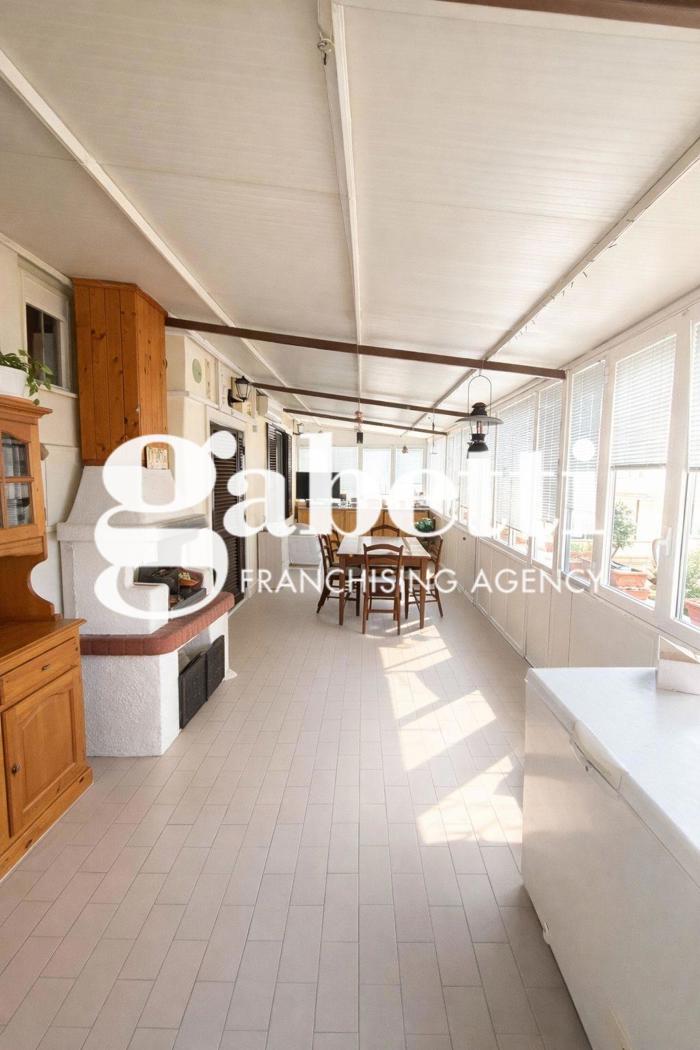 Attico da ristrutturare a Roma