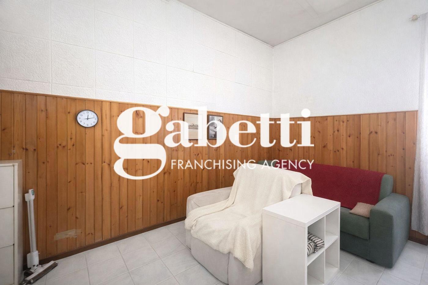 Bilocale da ristrutturare a Roma