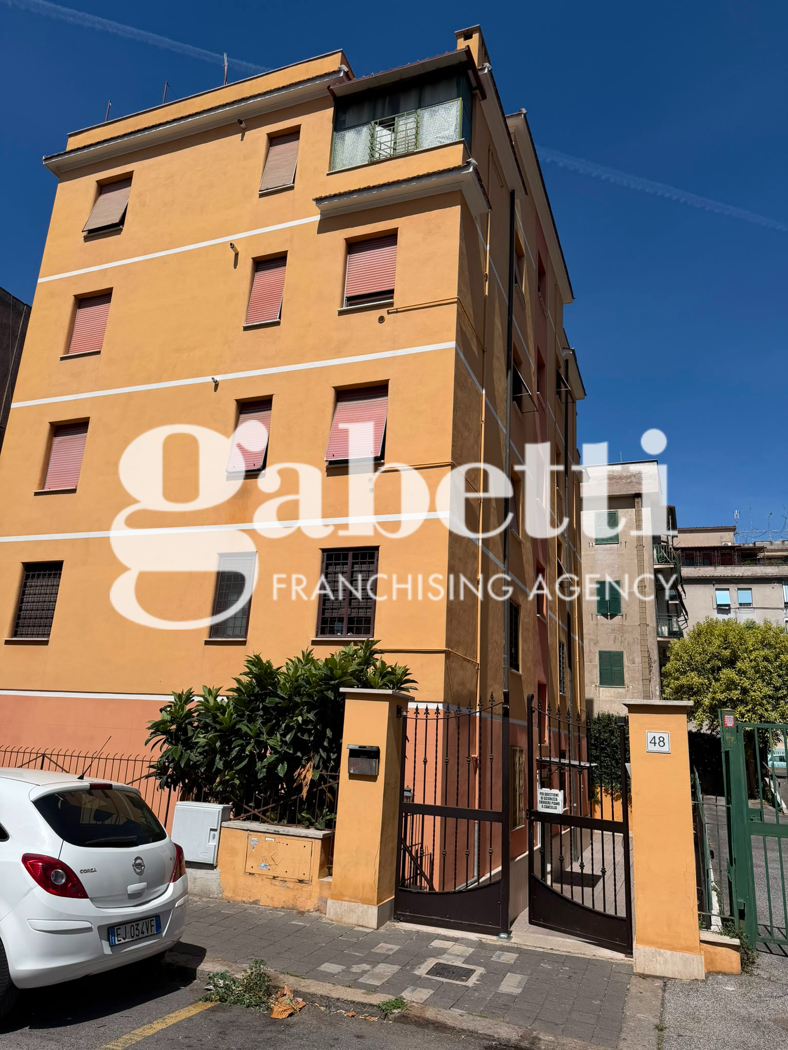 Trilocale ristrutturato a Roma