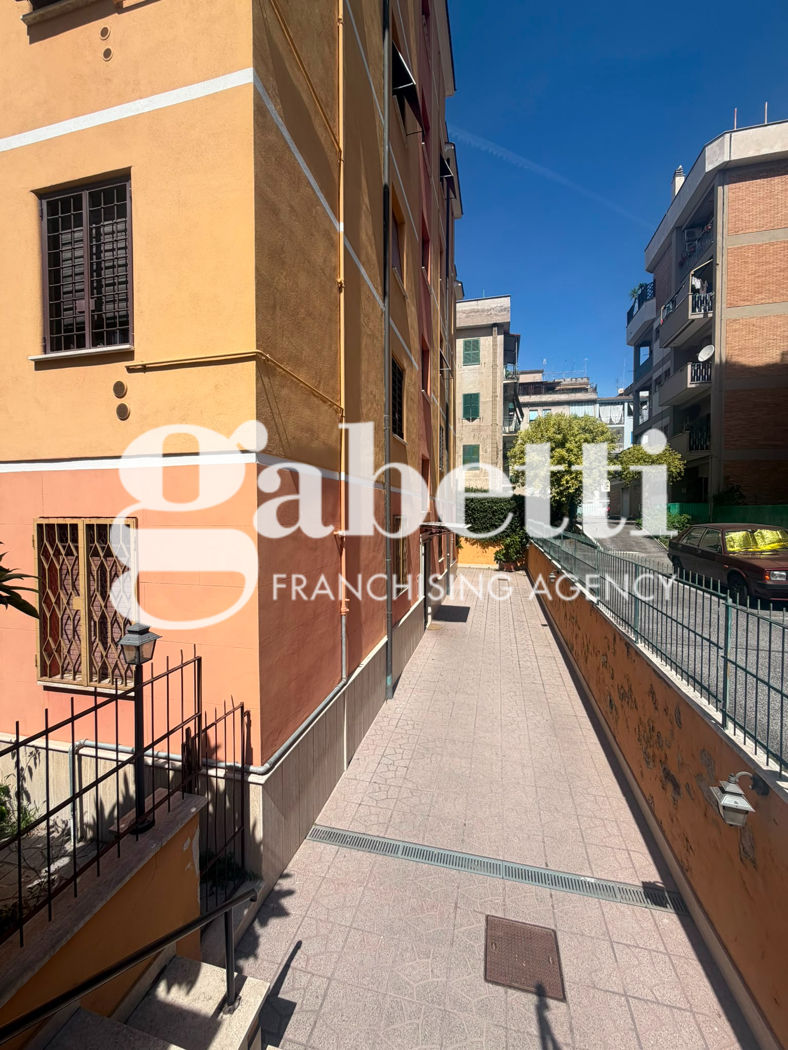 Trilocale ristrutturato a Roma
