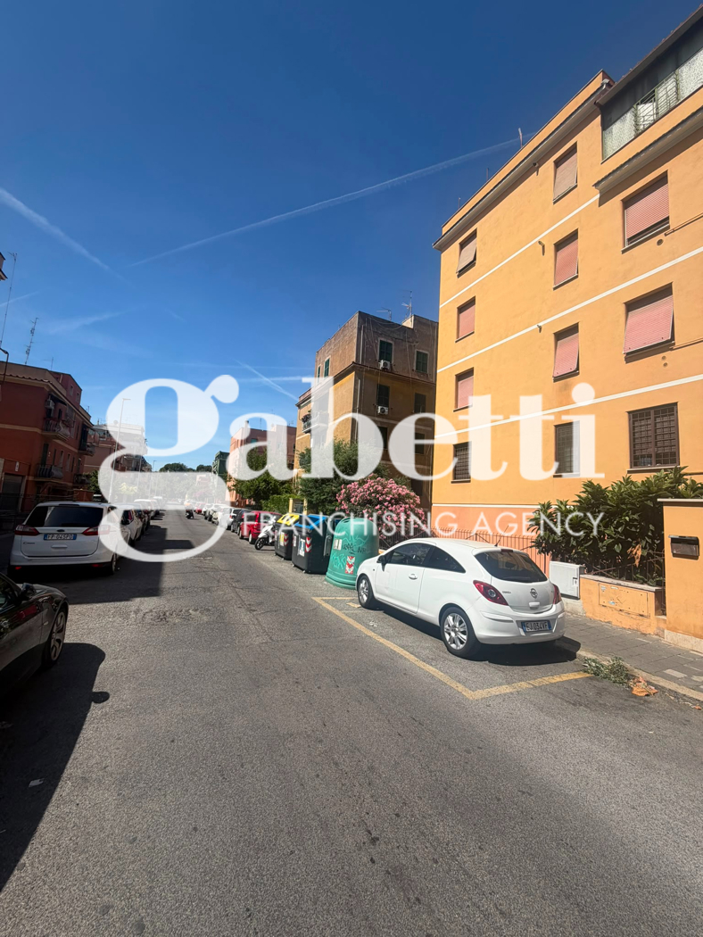 Trilocale ristrutturato a Roma