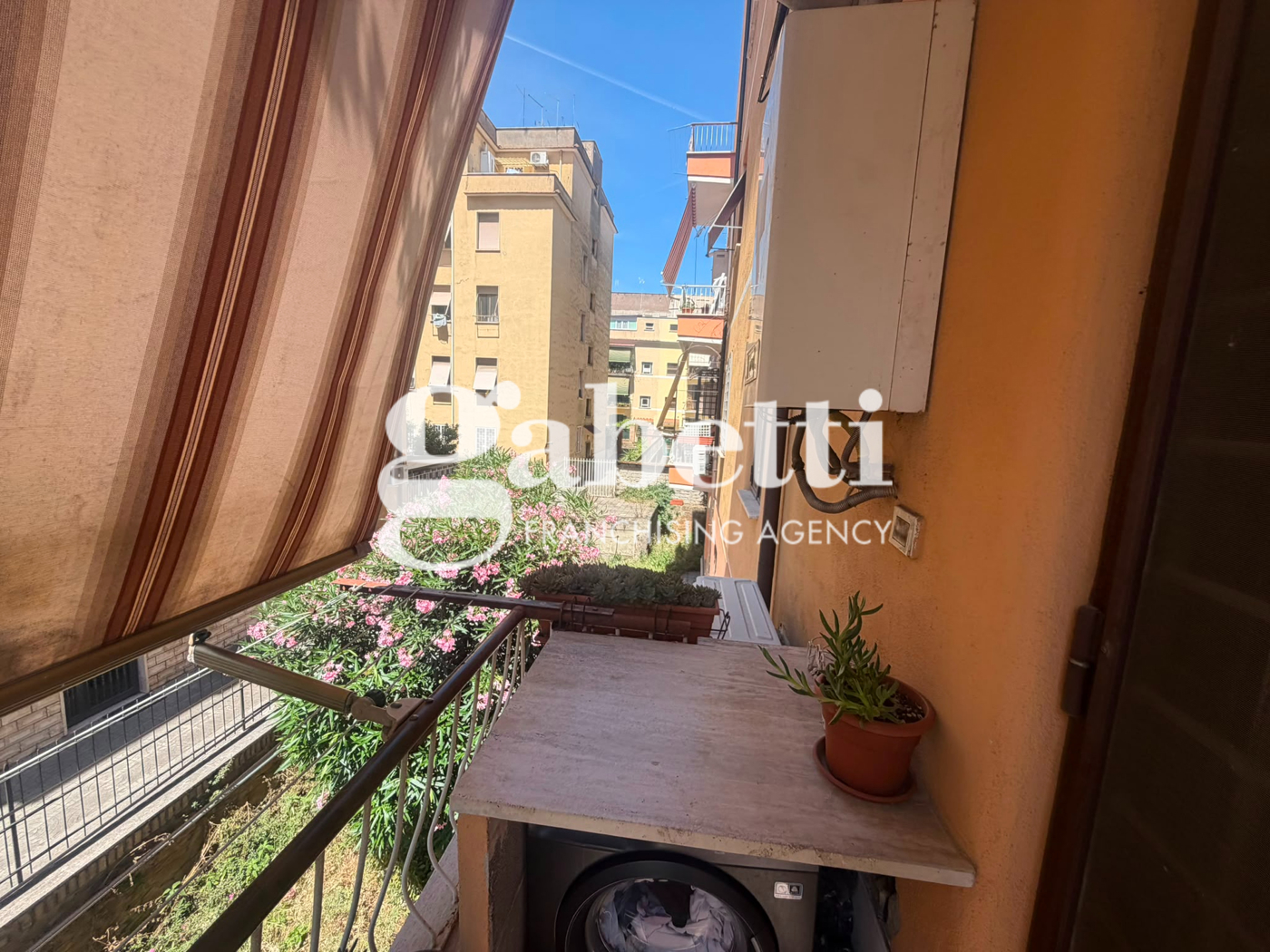 Trilocale ristrutturato a Roma