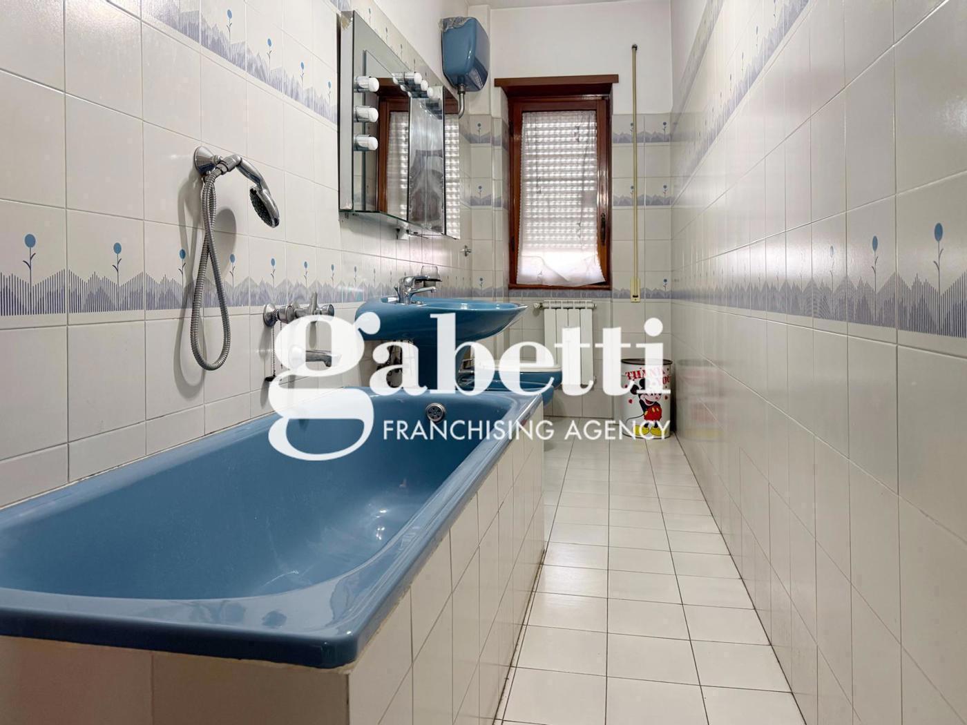 Trilocale da ristrutturare a Roma