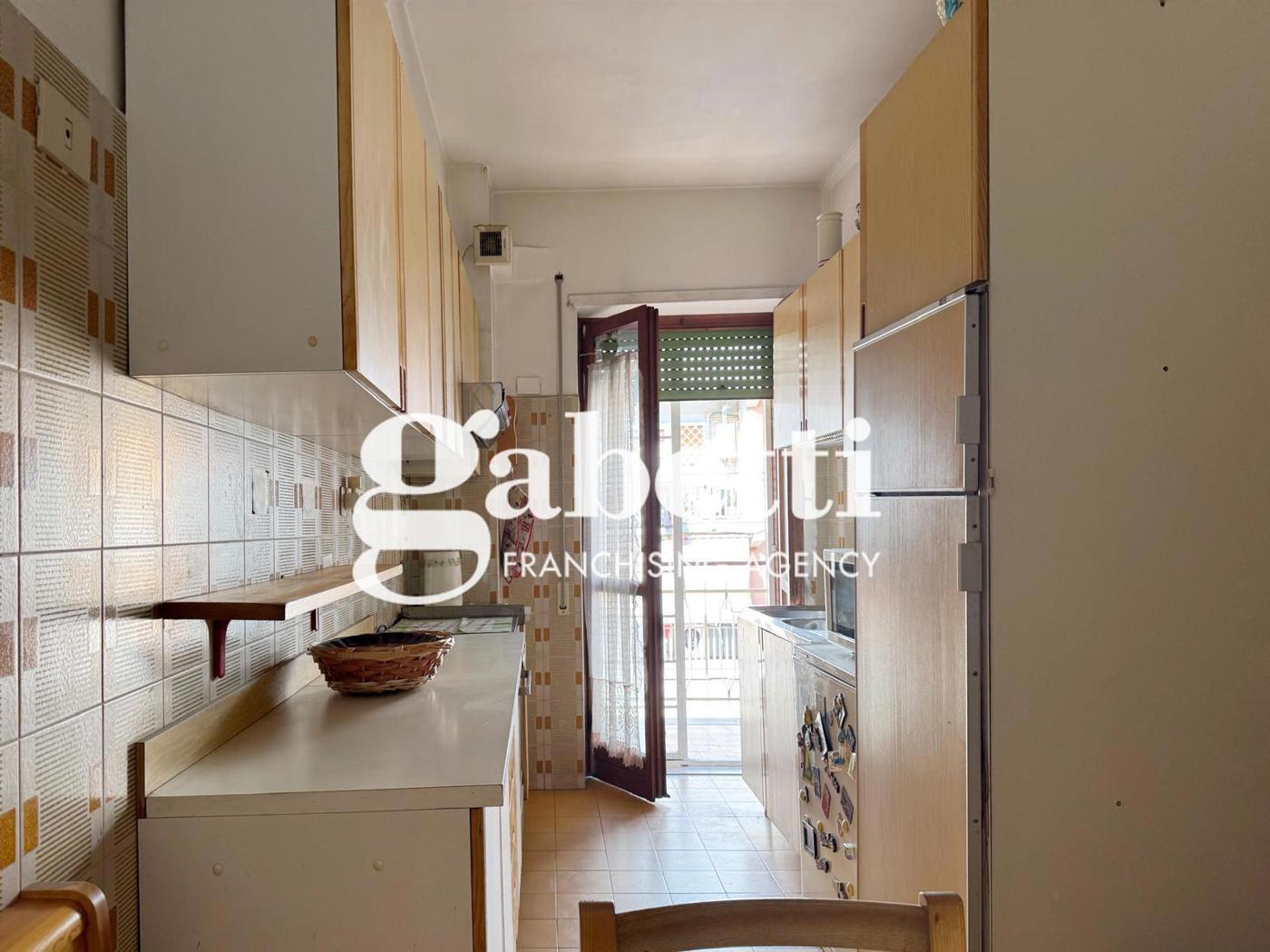 Trilocale da ristrutturare a Roma