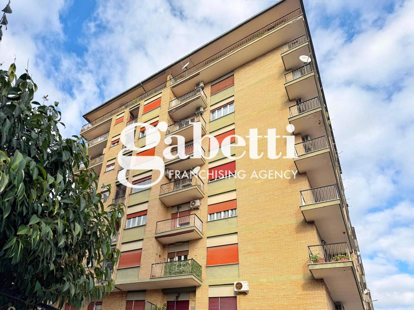 Trilocale ristrutturato a Roma