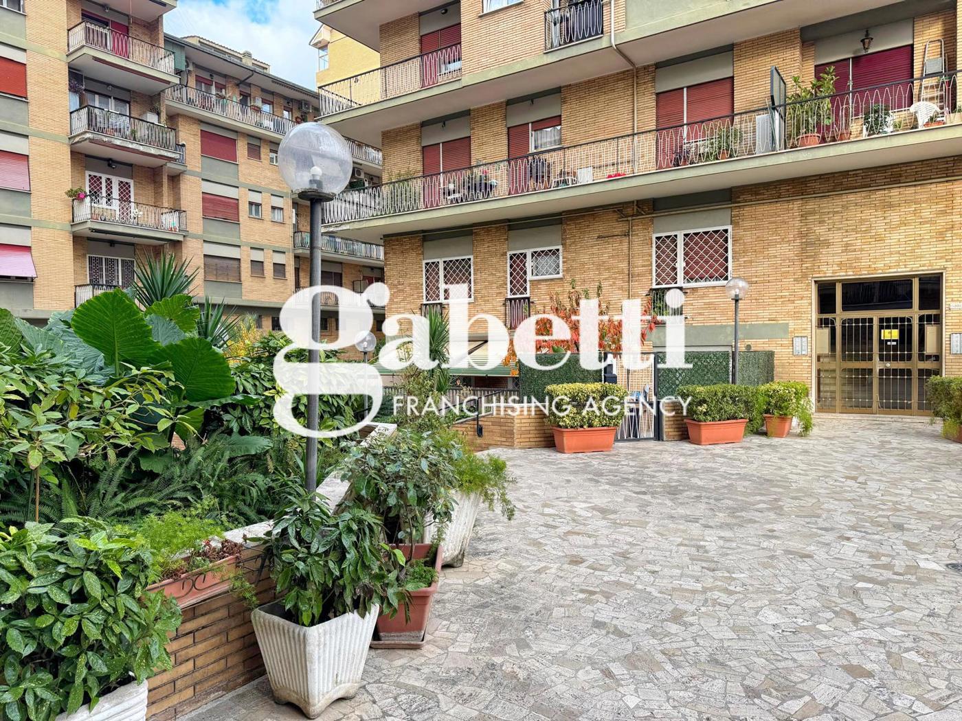 Trilocale ristrutturato a Roma