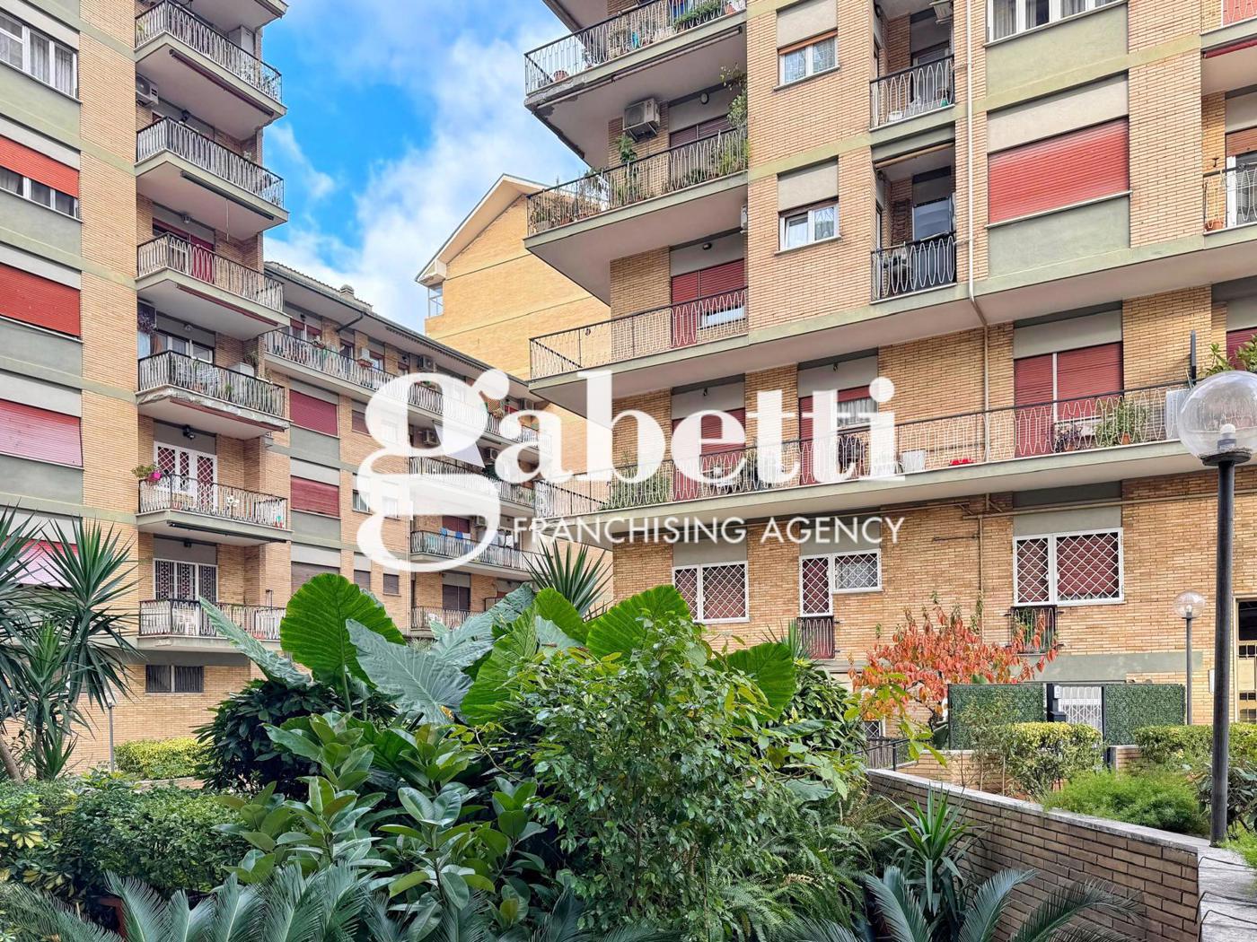 Trilocale ristrutturato a Roma