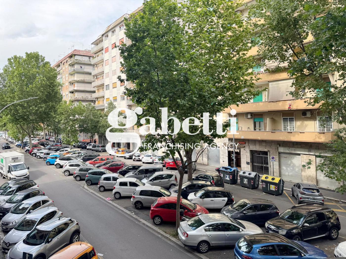 Bilocale da ristrutturare a Roma