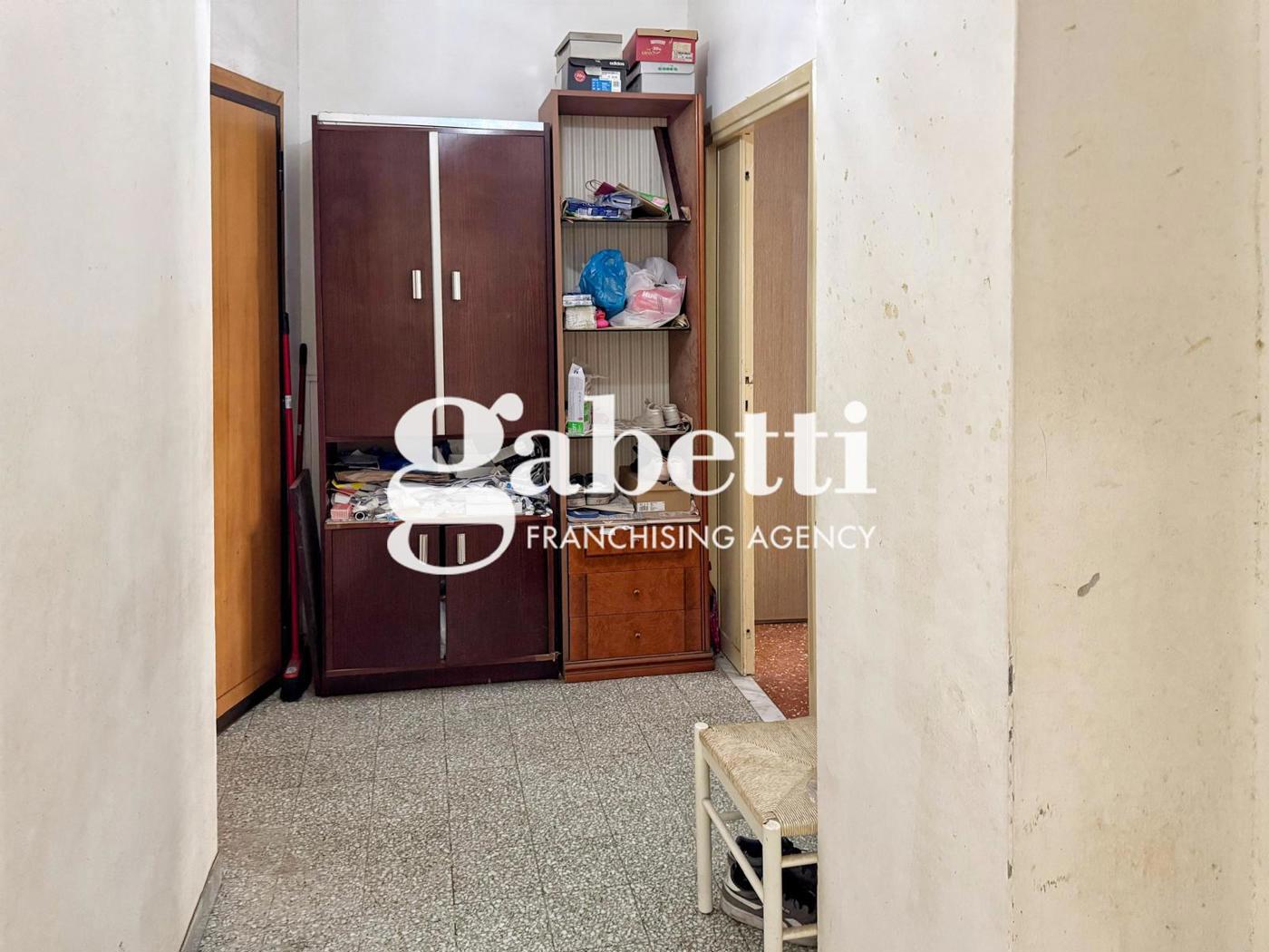 Bilocale da ristrutturare a Roma