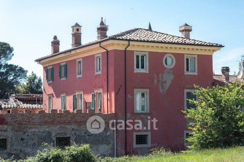 Villa con giardino a Santa Luce