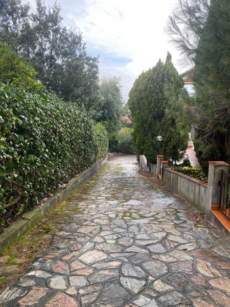 Quadrilocale in vendita a Rosignano Marittimo