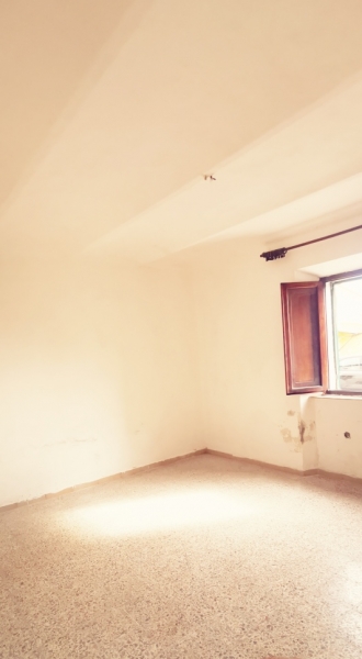 Bilocale da ristrutturare a Castellina Marittima