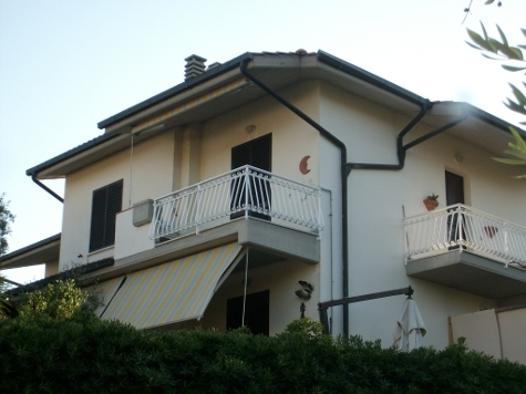 Trilocale arredato in affitto a Rosignano Marittimo