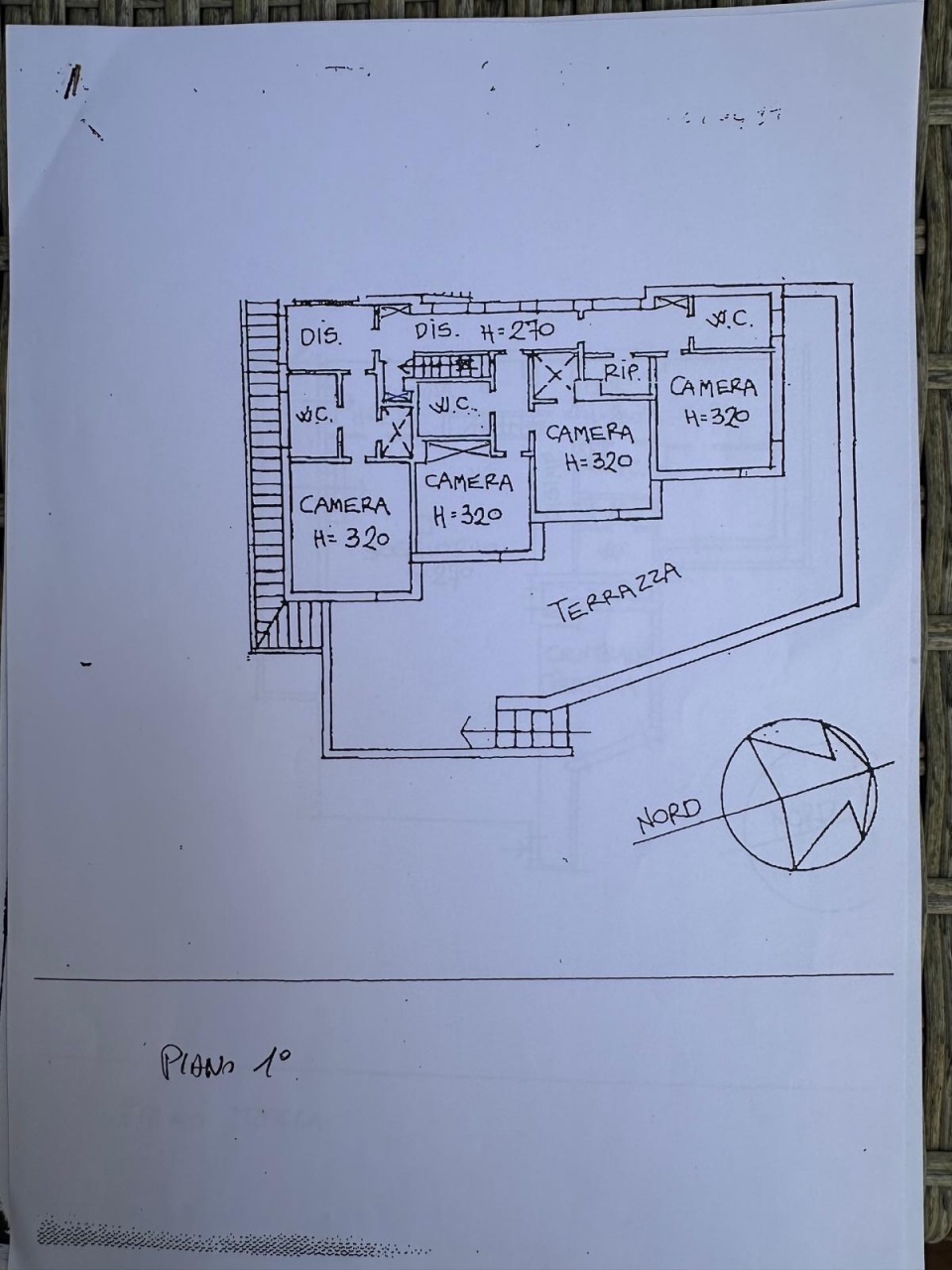 Villa con giardino in via degli scalini, Bologna