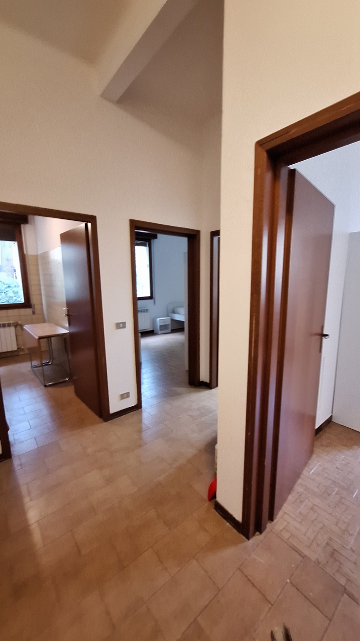 Trilocale arredato in affitto a Bologna