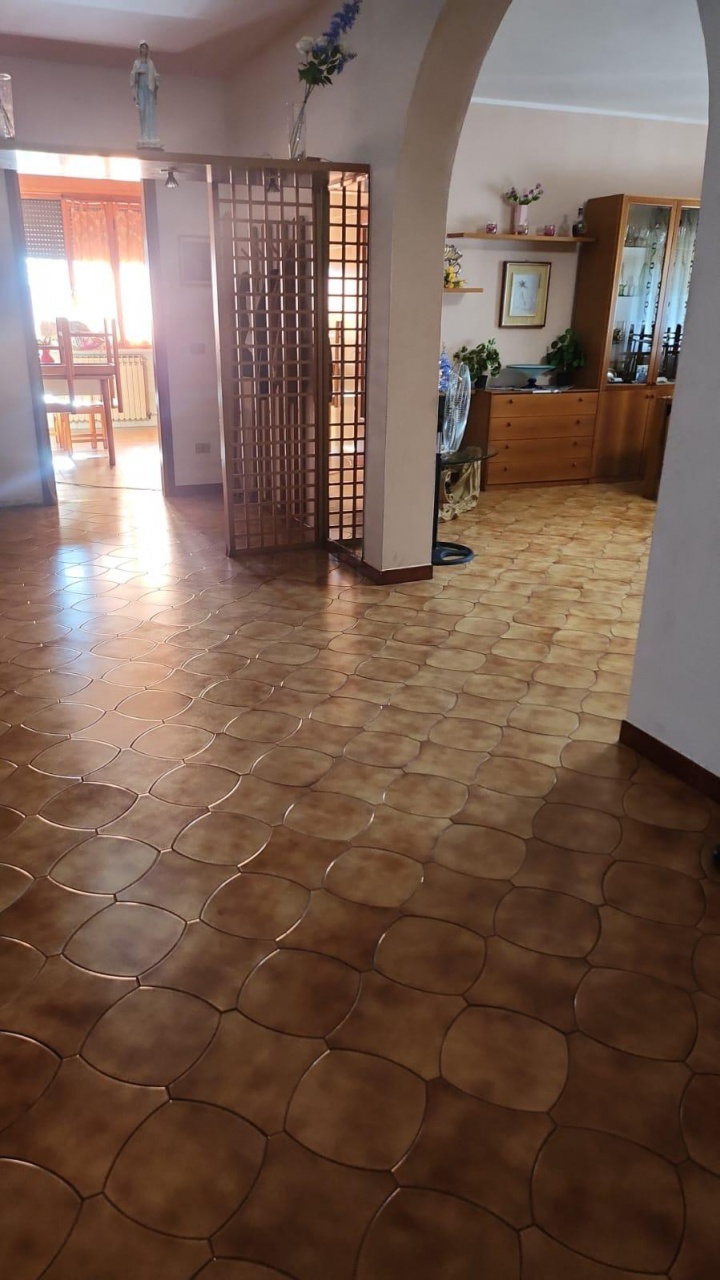 Villa con giardino in via brazzolo, Formignana