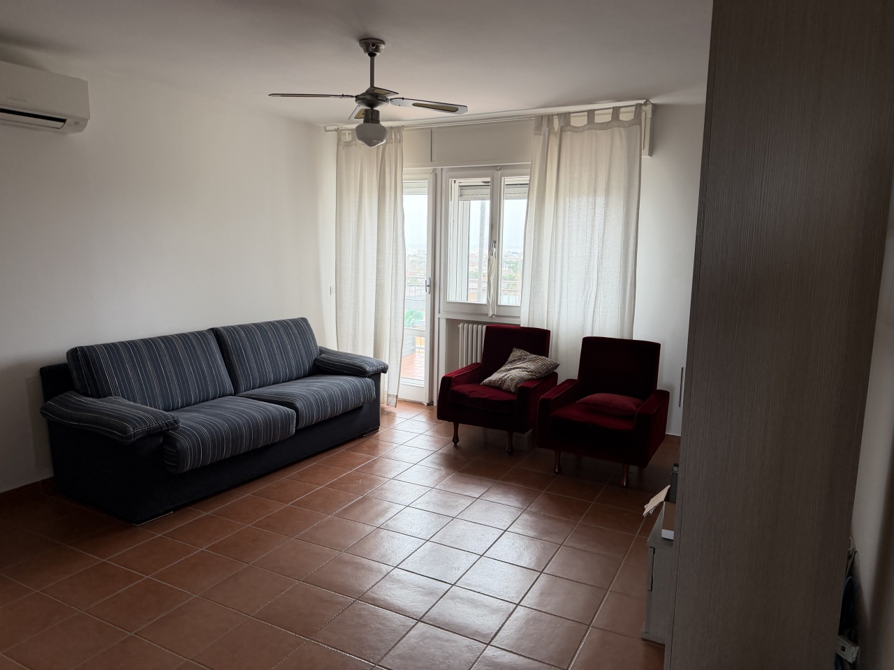 Appartamento con terrazzo in via galliano, Riccione